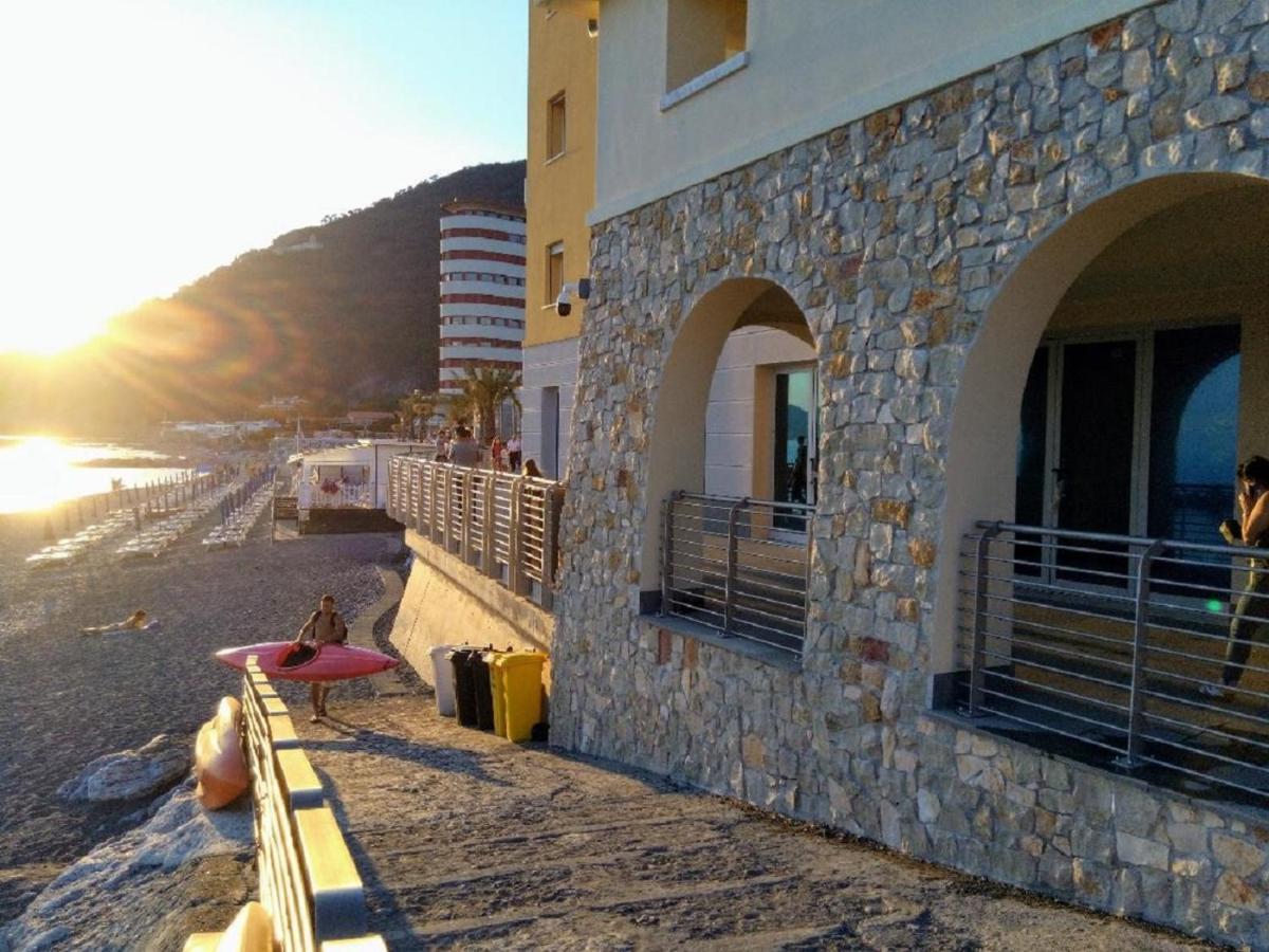 Ferienwohnung Il Nido Di Alice Chiavari Exterior foto